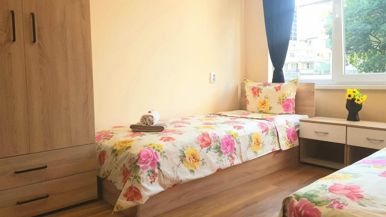 Roma Hostel Varna Luaran gambar